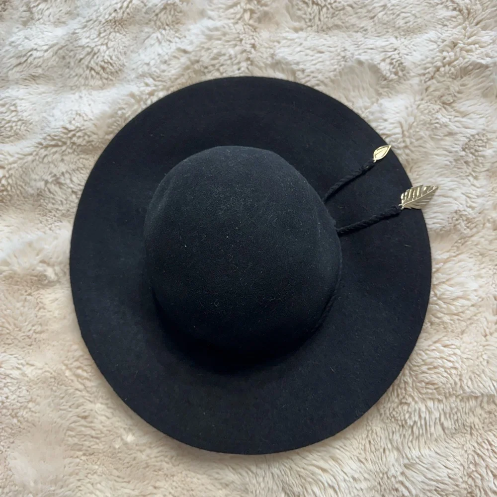 H&M Classic Black Floppy Hat - Picture 4 of 6